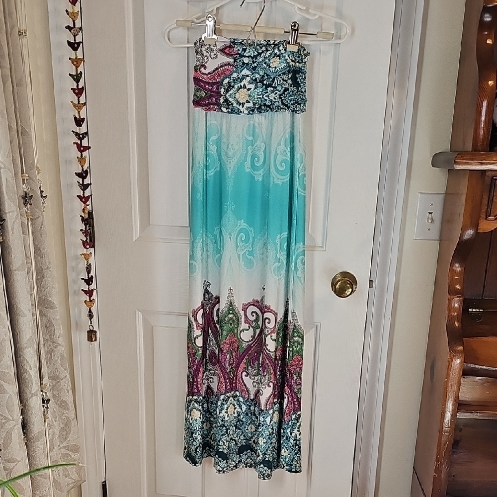 VENUS Vibrant Blue and Pink Skirt XS